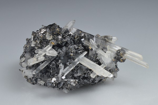 Bi-terminated Quartz, Sphalerite