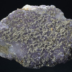 Quartz var.Amethyst, Pyrite