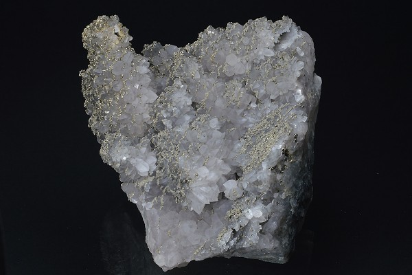 Quartz var.Amethyst, Pyrite