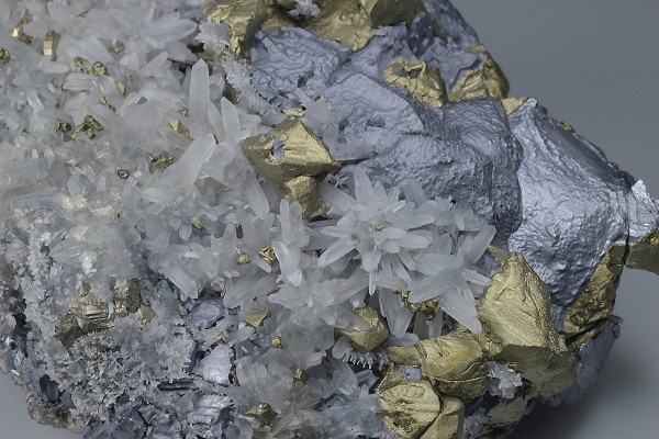Chalcopyrite, Galena, Quartz