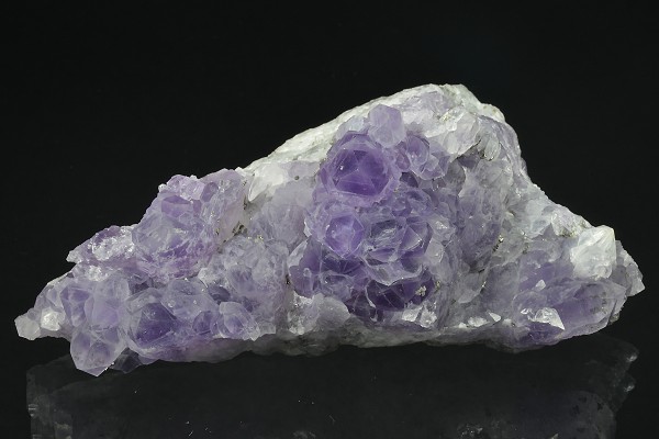 Quartz var.Amethyst, Pyrite
