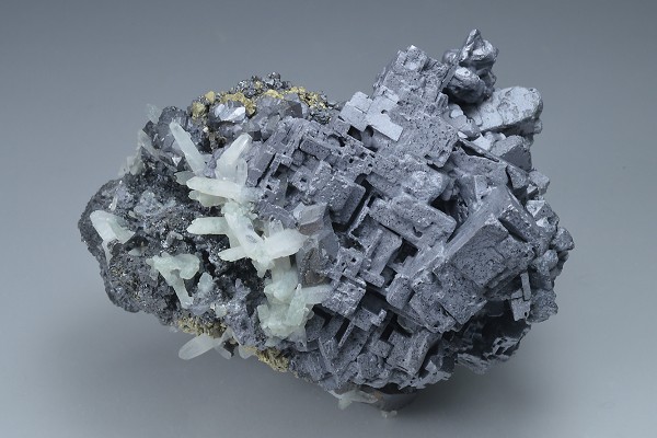 Skeletal Galena, Sphalerite, Quartz, Chalcopyrite