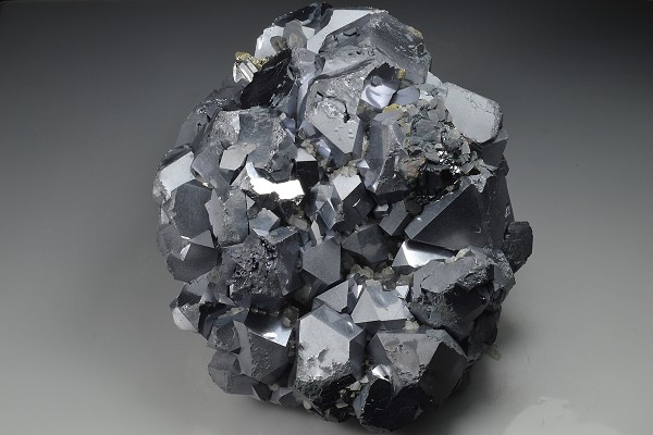 Truncated Galena, Quartz, Sphalerite, Chalcopyrite, Pyrite