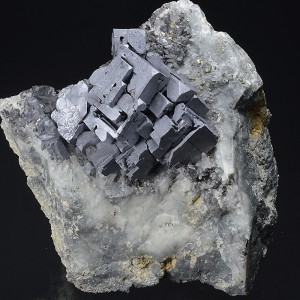 Skeletal Galena, Chalcopyrite on host rock