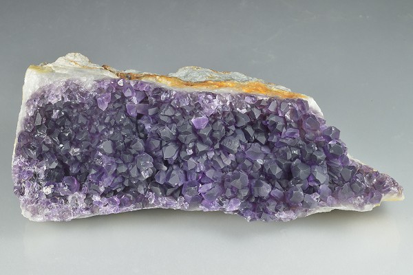 Quartz var.Amethyst