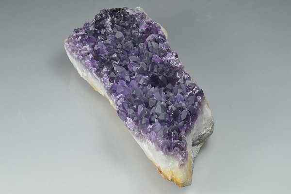 Quartz var.Amethyst