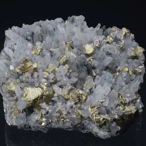 Chalcopyrite on Quartz