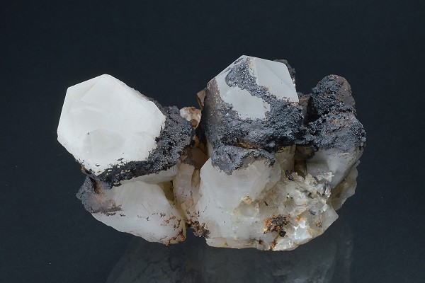 Siderite on Quartz