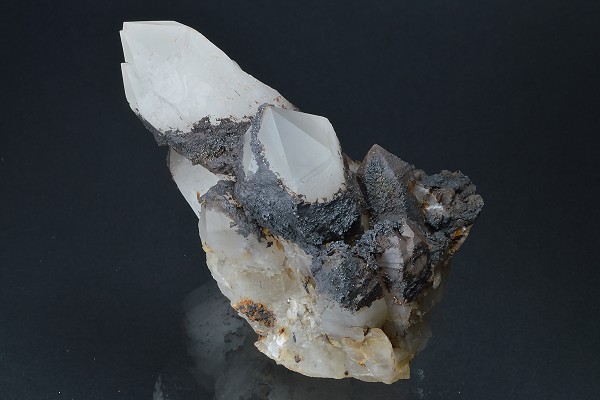 Siderite on Quartz