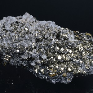 Pyrite, Quartz, Chalcopyrite, Sphalerite - floater