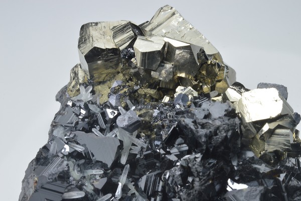 Pyrite, Sphalerite, Chalcopyrite, Galena, Quartz