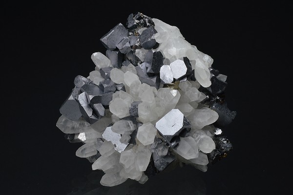 truncated Galena on Quartz, Sphalerite, Pyrite, Chalcopyrite