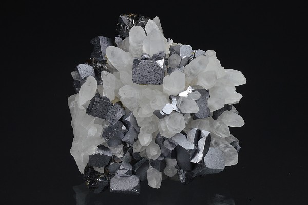 truncated Galena on Quartz, Sphalerite, Pyrite, Chalcopyrite