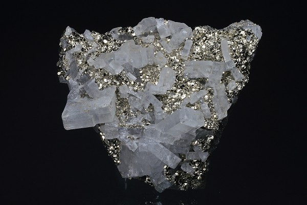 Baryte, Pyrite