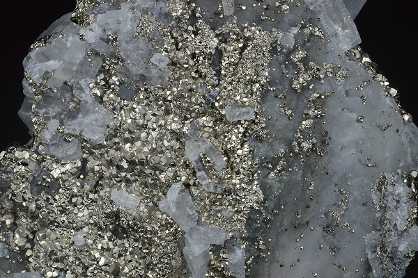 Baryte, Pyrite