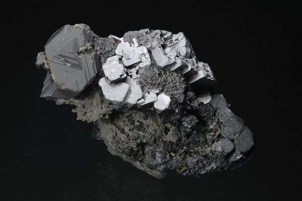 skeletal Galena, gem Sphalerite var.Cleiophane, Quartz, Chalcopyrite