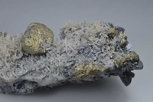 Chalcopyrite on Quartz, Sphalerite, Galena