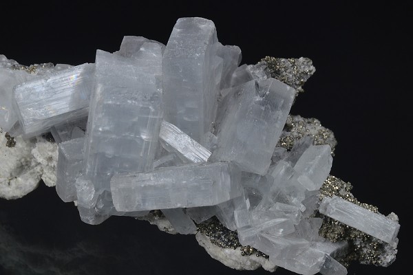 Baryte, Pyrite