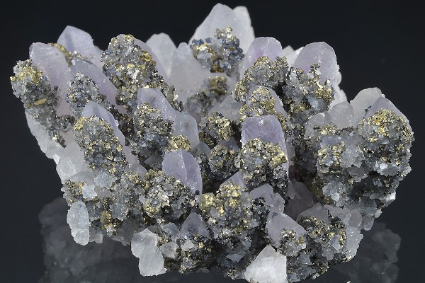 Quartz var.Amethyst, Chalcopyrite