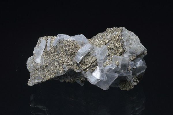 Baryte, Pyrite