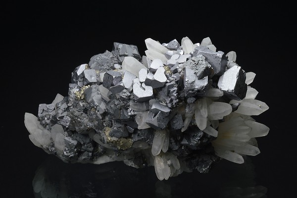 gem Sphalerite var.Cleiophane, Quartz, Chalcopyrite, Galena, Pyrite
