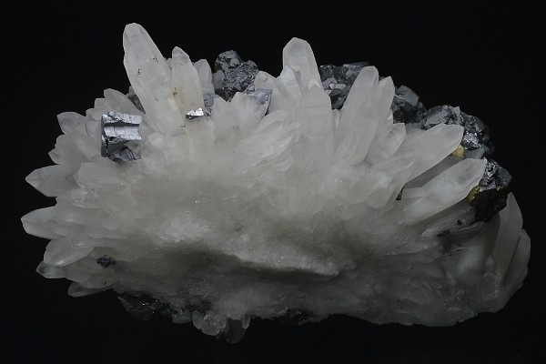 gem Sphalerite var.Cleiophane, Quartz, Chalcopyrite, Galena, Pyrite