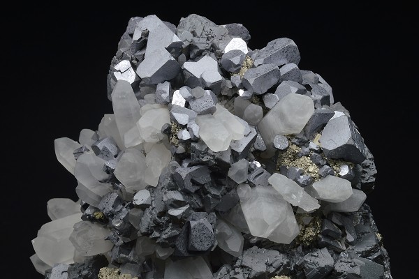 gem Sphalerite var.Cleiophane, Quartz, Chalcopyrite, Galena, Pyrite