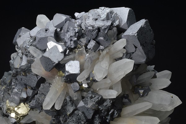 gem Sphalerite var.Cleiophane, Quartz, Chalcopyrite, Galena, Pyrite