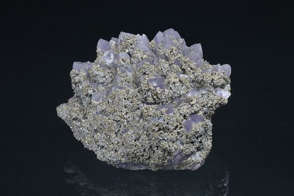 Quartz var.Amethyst, Chalcopyrite, Pyrite