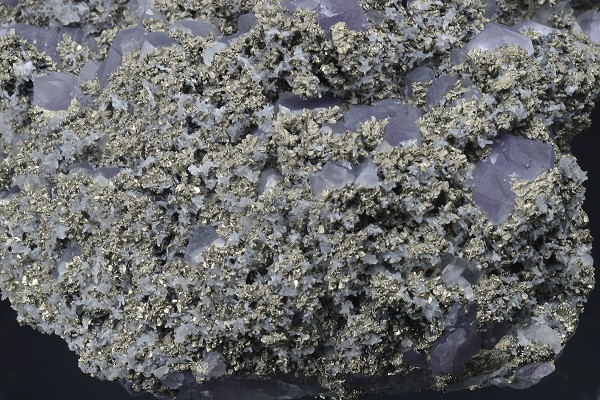 Quartz var.Amethyst, Chalcopyrite, Pyrite