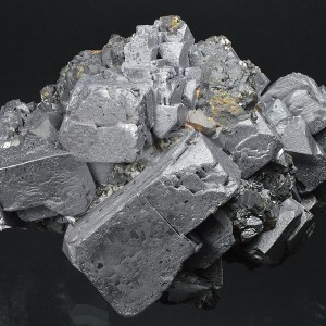 Twinned and truncated Galena, gem Sphalerite var.Cleiophane