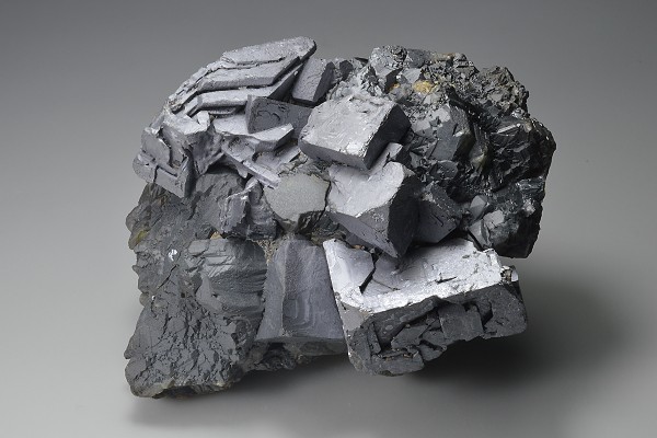 twinned and truncated Galena, gem Sphalerite var.Cleiophane