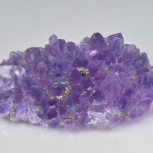 Quartz var.Amethyst, Pyrite