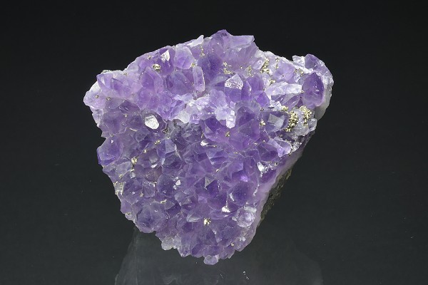 Quartz var.Amethyst, Pyrite