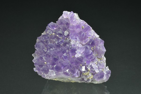 Quartz var.Amethyst, Pyrite