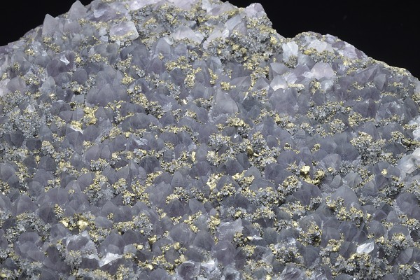 Quartz var.Amethyst, Chalcopyrite