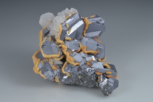 spinel law twin Galena, Calcite
