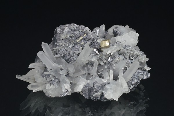spinel law twin Galena, Quartz, Pyrite