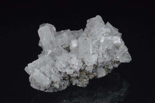 Baryte, Pyrite - floater