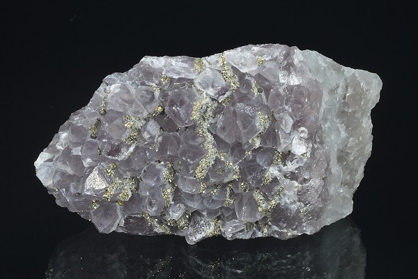 Quartz var.Amethyst, Pyrite