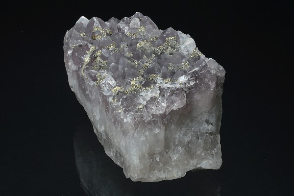 Quartz var.Amethyst, Pyrite