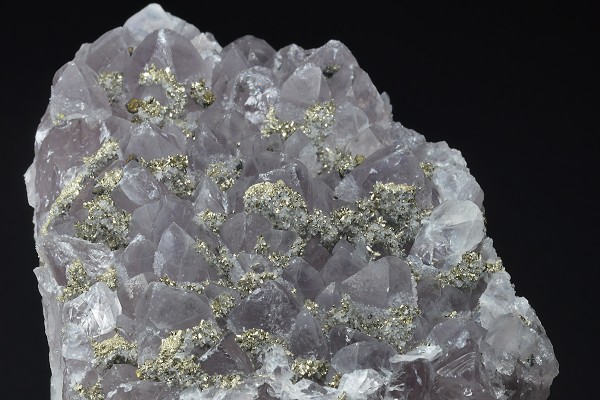 Quartz var.Amethyst, Pyrite