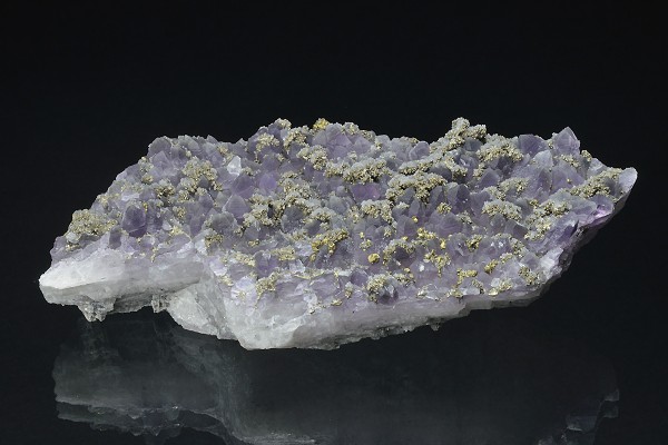 Quartz var.Amethyst, Chalcopyrite