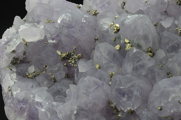 Quartz var.Amethyst, Chalcopyrite