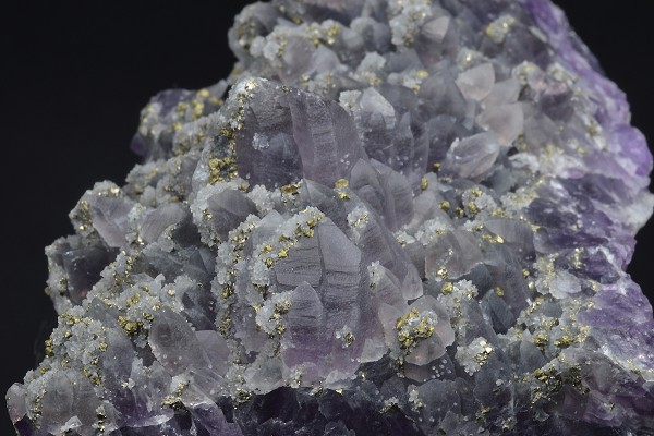 Quartz var.Amethyst, Chalcopyrite