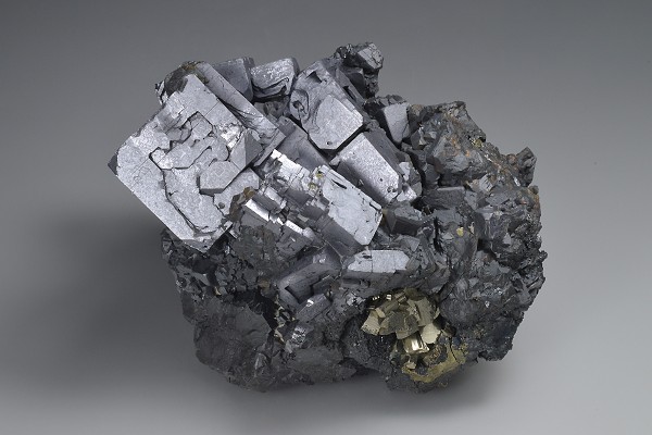 skeletal Galena, Sphalerite, Pyrite, Chalcopyrite