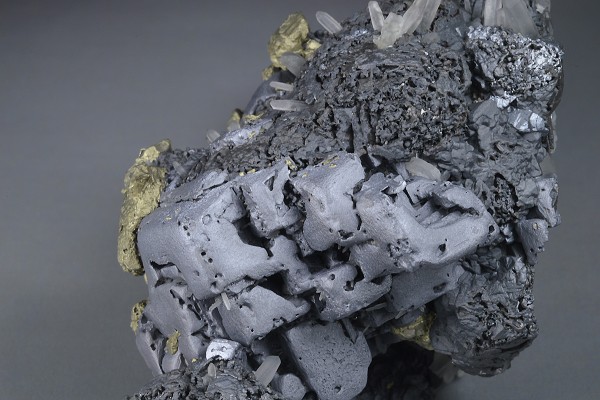 skeletal Galena, Chalcopyrite, Sphalerite, Quartz