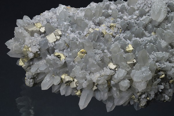 Chalcopyrite, Pyrite, Quartz, Calcite - floater