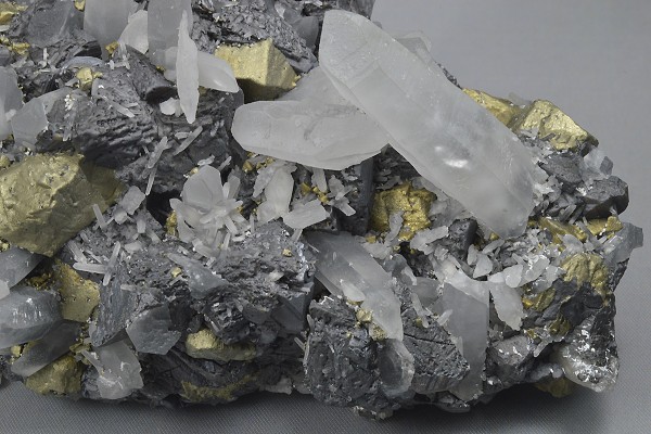 Sphalerite, Chalcopyrite, Quartz