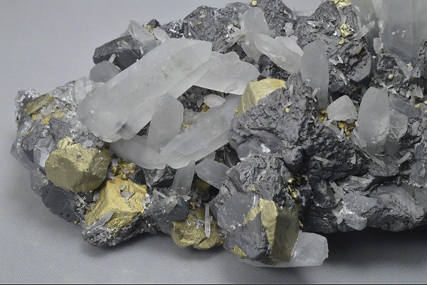 Sphalerite, Chalcopyrite, Quartz